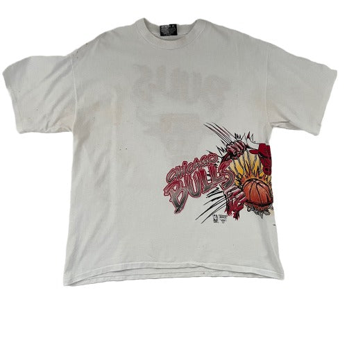 Rare vintage Chicago Bulls Magic Johnson T's T-Shirt. XL