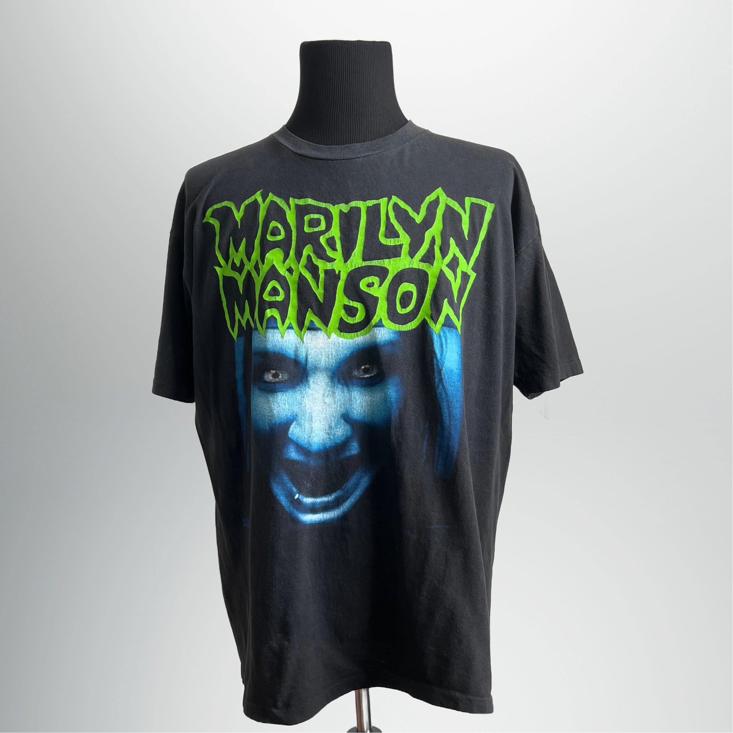 Vintage 90s Marilyn Manson This Is Your World T-shirt XL – Vintage VTG