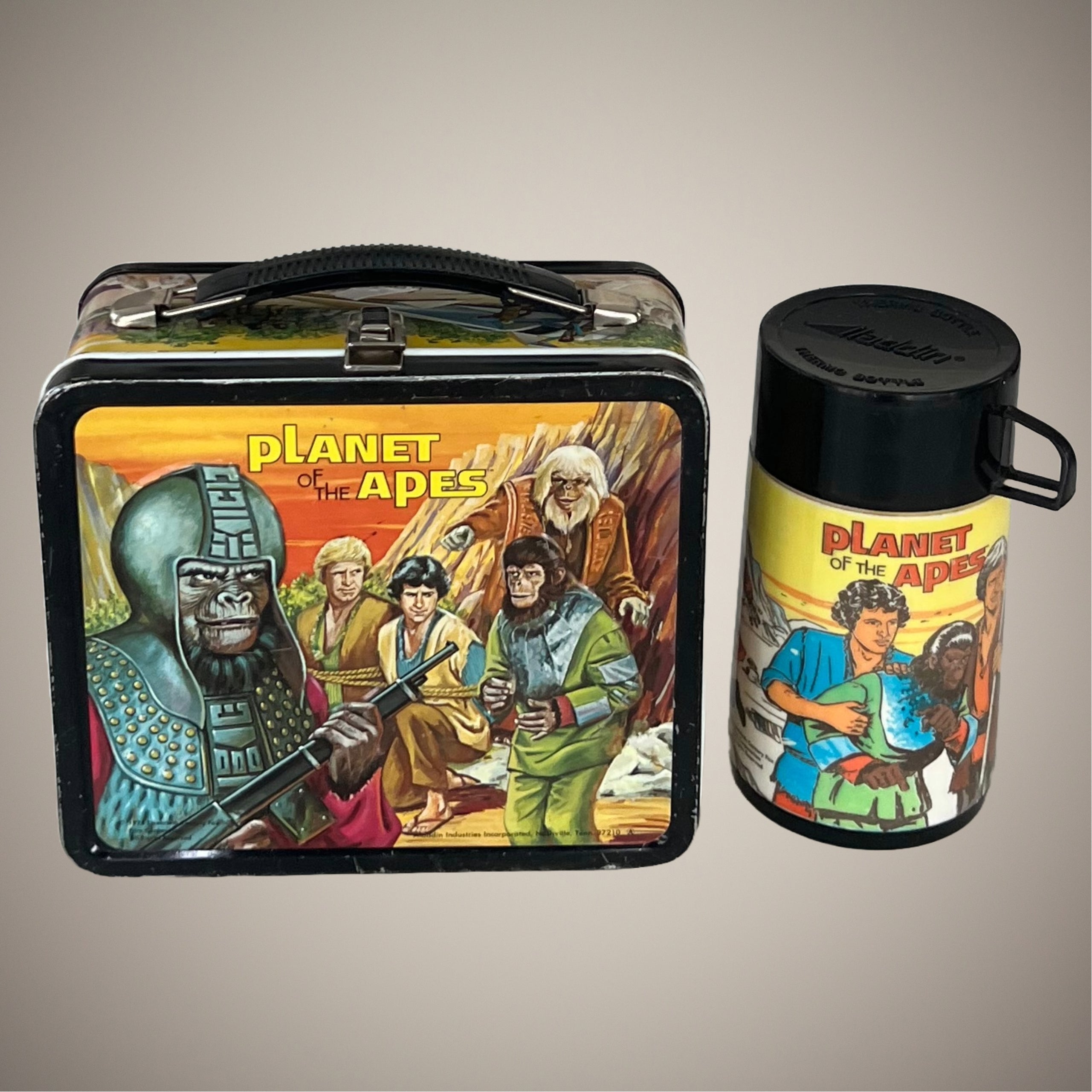 Vintage 1974 Planet Of The Apes Lunch Box with Thermos Nice