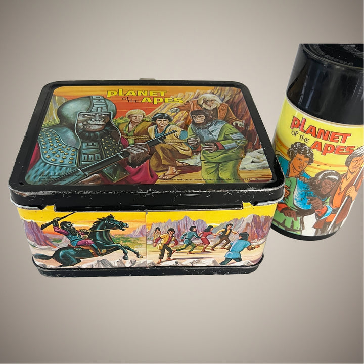 Vintage 1974 Planet Of The Apes Lunch Box with Thermos Nice!