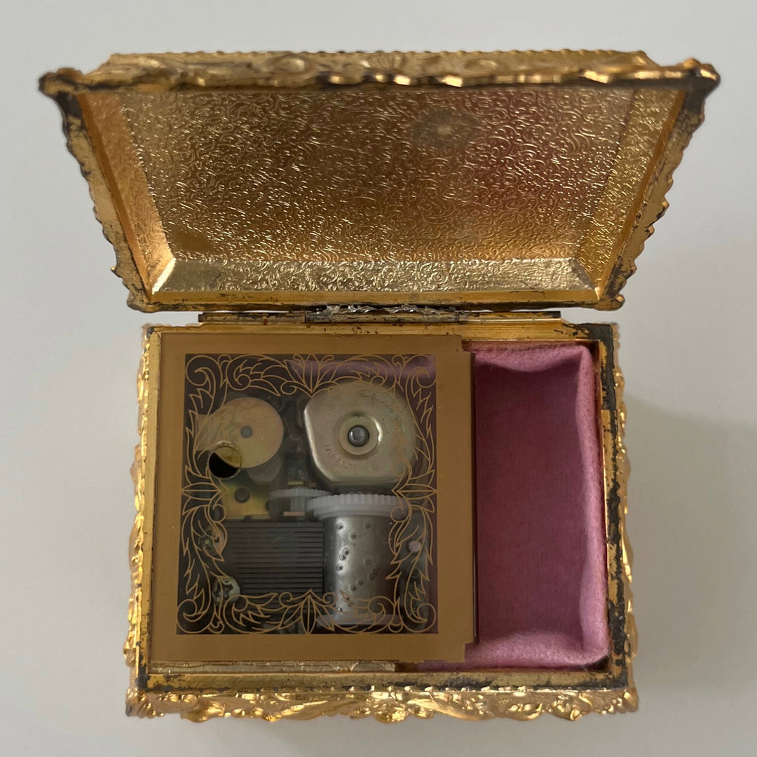 VTG Two Rare Splendid music jewelry box from Disney store