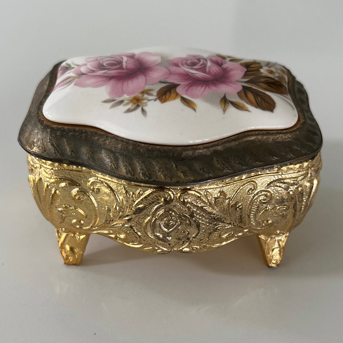 VTG Two Rare Splendid music jewelry box from Disney store
