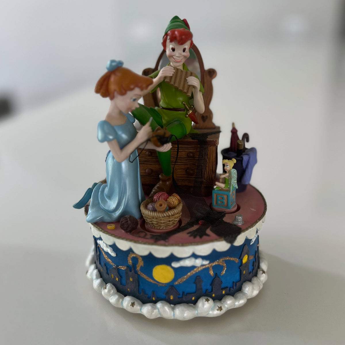 VTG Disney Peter Pan Shadow with Wendy and Tinker Bell Bell musical box