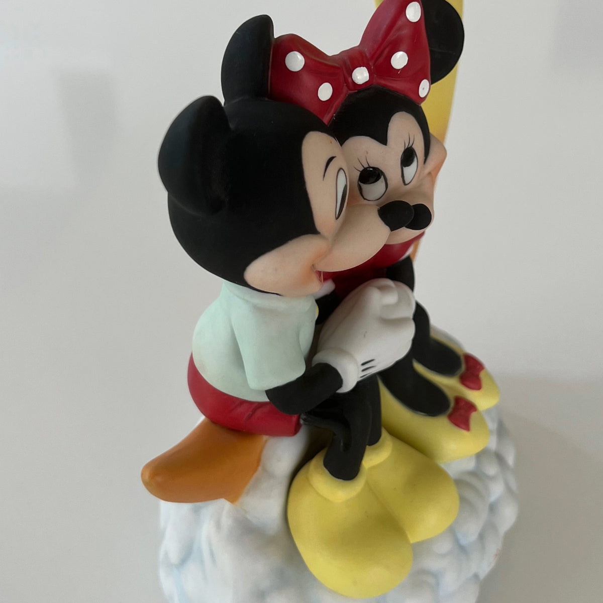 VTG Rare Disney Mickey And Minnie under moon music box – Vintage VTG