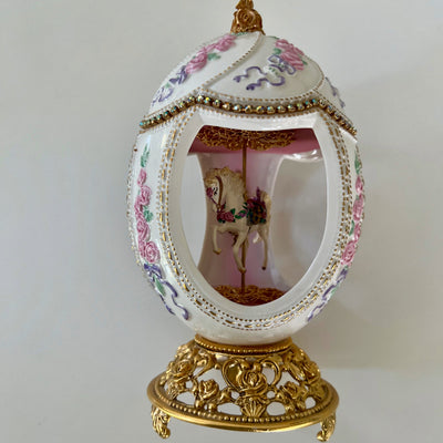 VTG 1996 Franklin Mint House of Faberge Porcelain Egg Carousel Jewel Music Box with Gold Accent
