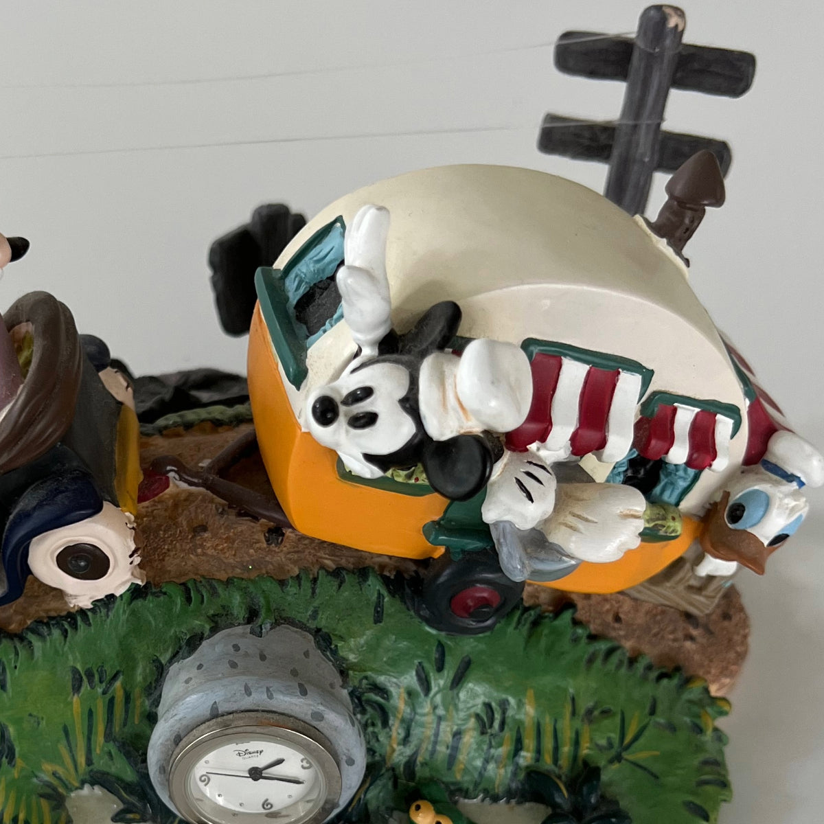 VTG Disney Goofy Car Pulling Trailer Ornament with Clock.