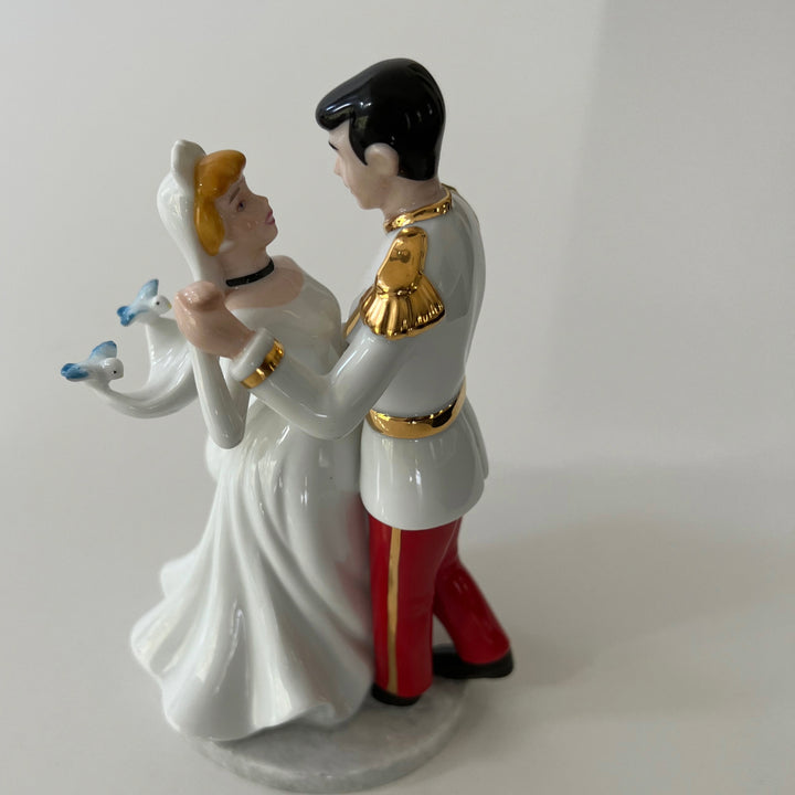 VTG Disney Cinderella And Prince Charming Porcelain Figurine