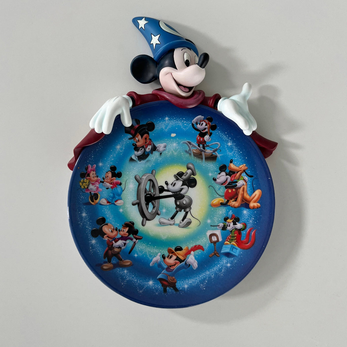 Vintage Disney 75th Anniversary The Bradford Exchange Decorative Plates set