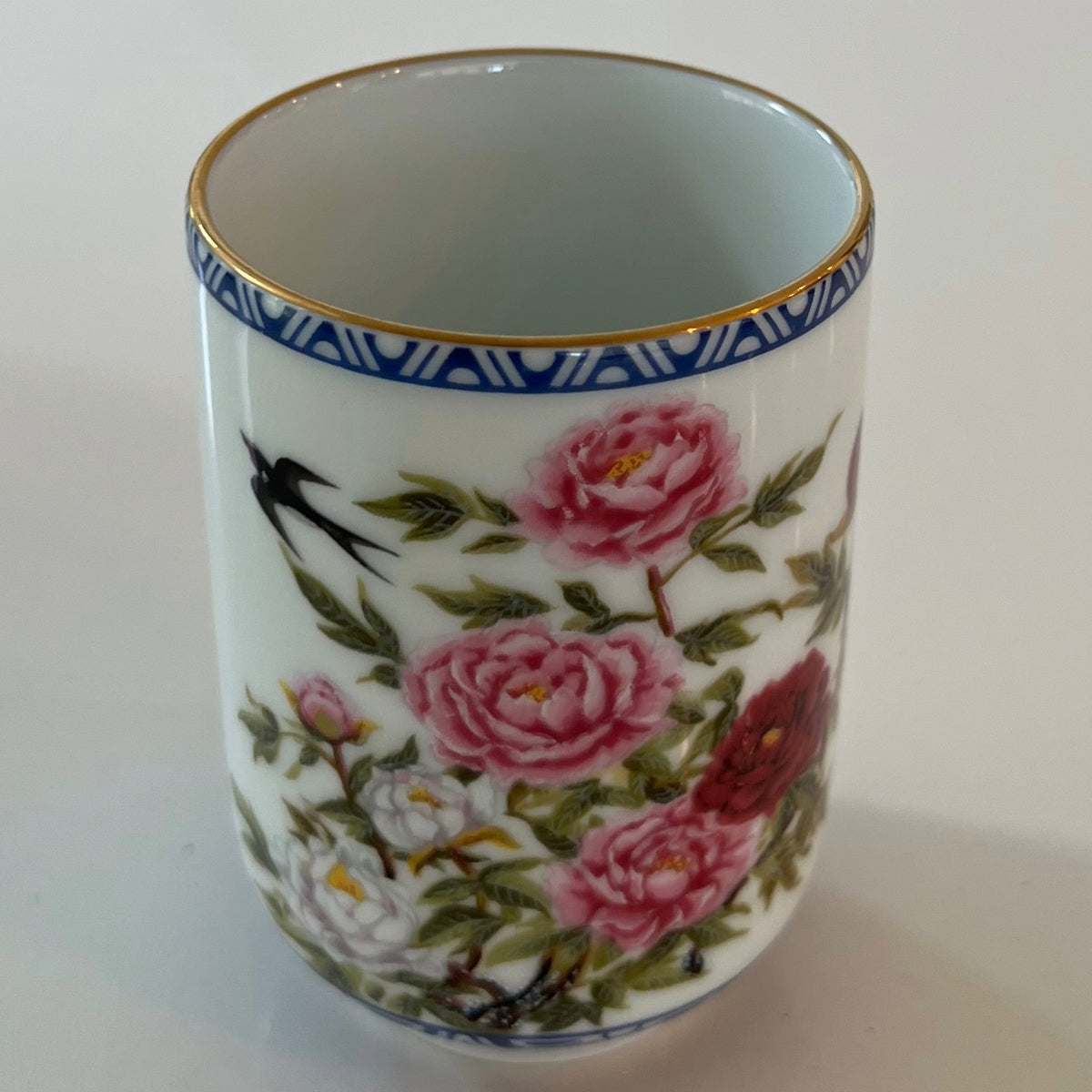Vintage 1985 Franklin Mint Porcelain Tea Sake Cup set 12 pieces