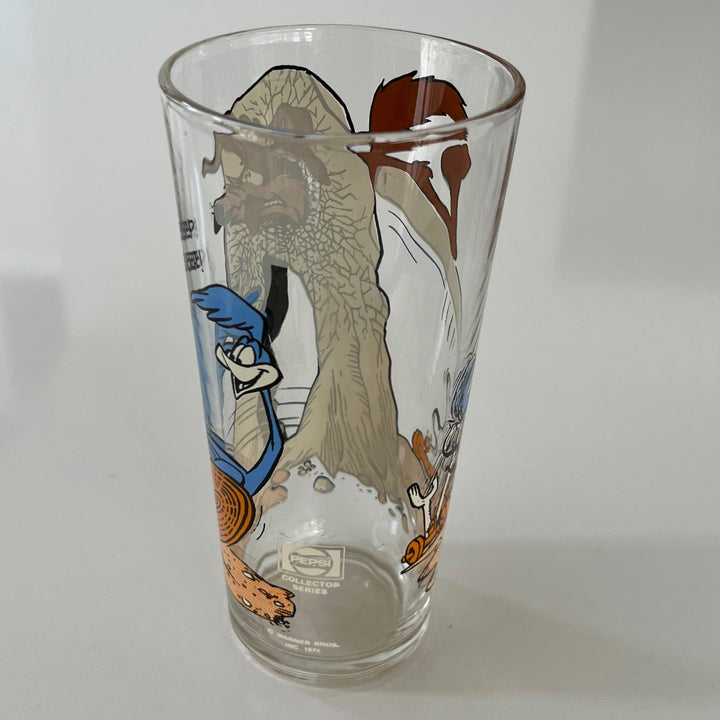 Vintage 1976 Wiley Coyote Looney Tunes Drinking Glass