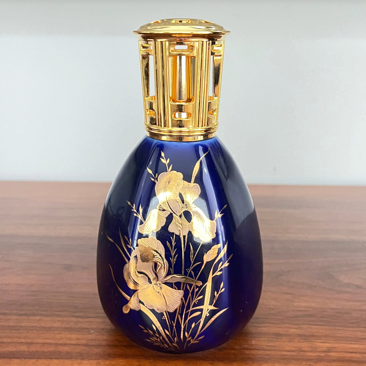 Lampe Berger Artoria リモージュポット Vintage Artoria Limoges Cobalt Blue and Gold Pocelain Decor