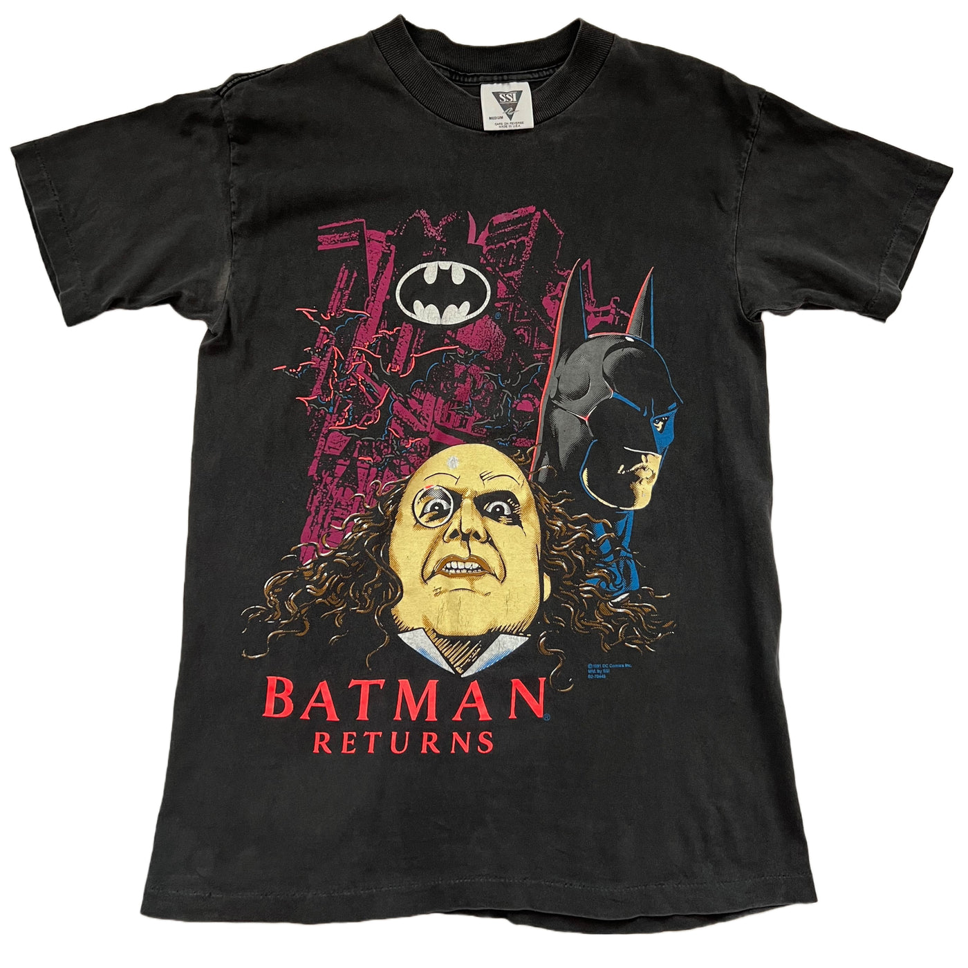 Vintage 1991 Batman Returns movie T-shirt. Medium