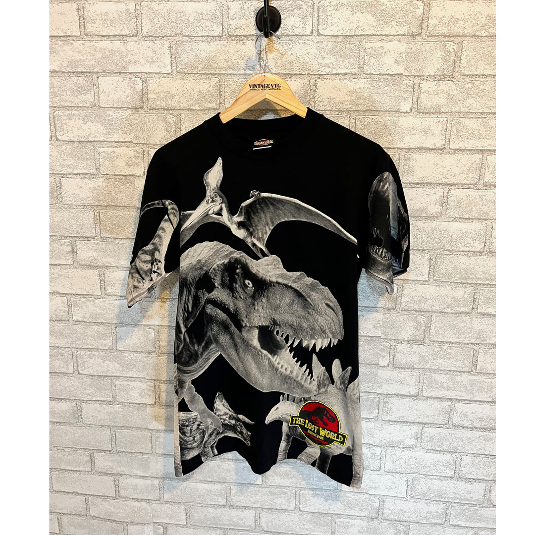 Vintage 1997 Jurassic Park all over print T-shirt. Medium