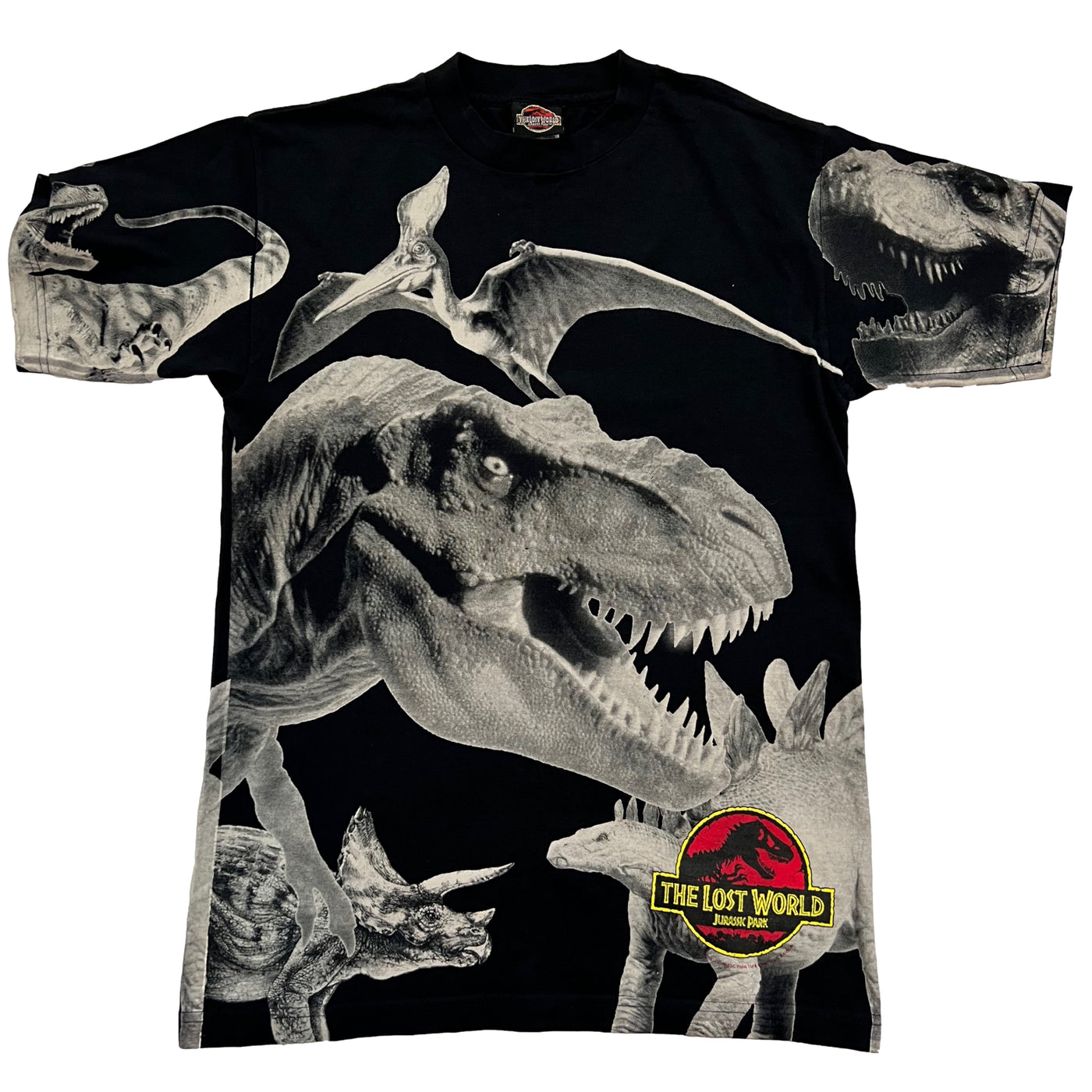 Vintage 1997 Jurassic Park all over print T-shirt. Medium