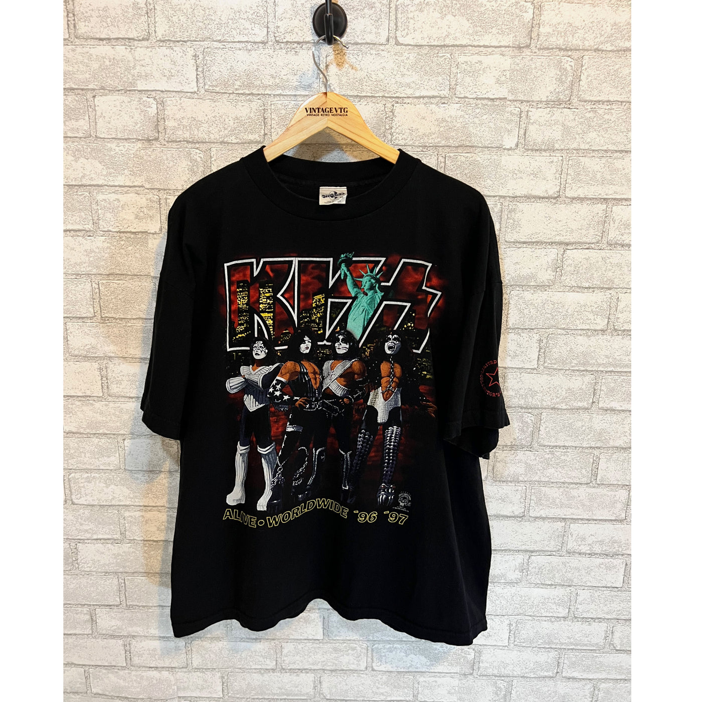 Vintage Kiss Madison Square Garden 1996 Alive Worldwide Tour T-Shirt.  XL