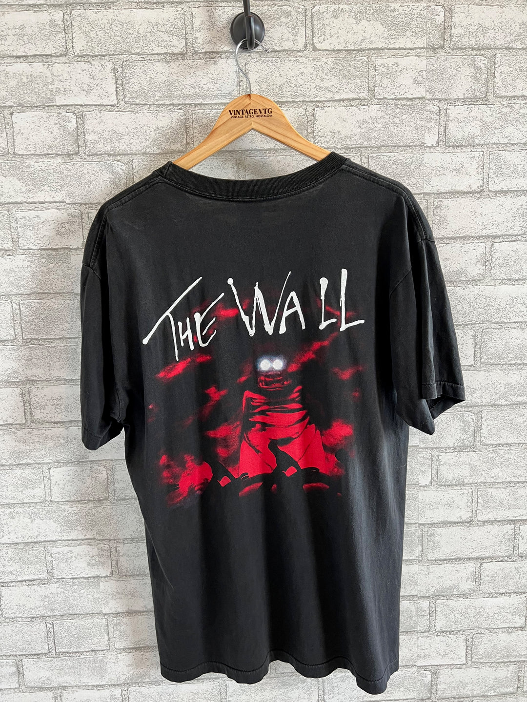 Vintage Pink FloydThe Wall Winterland T-shirt. Large