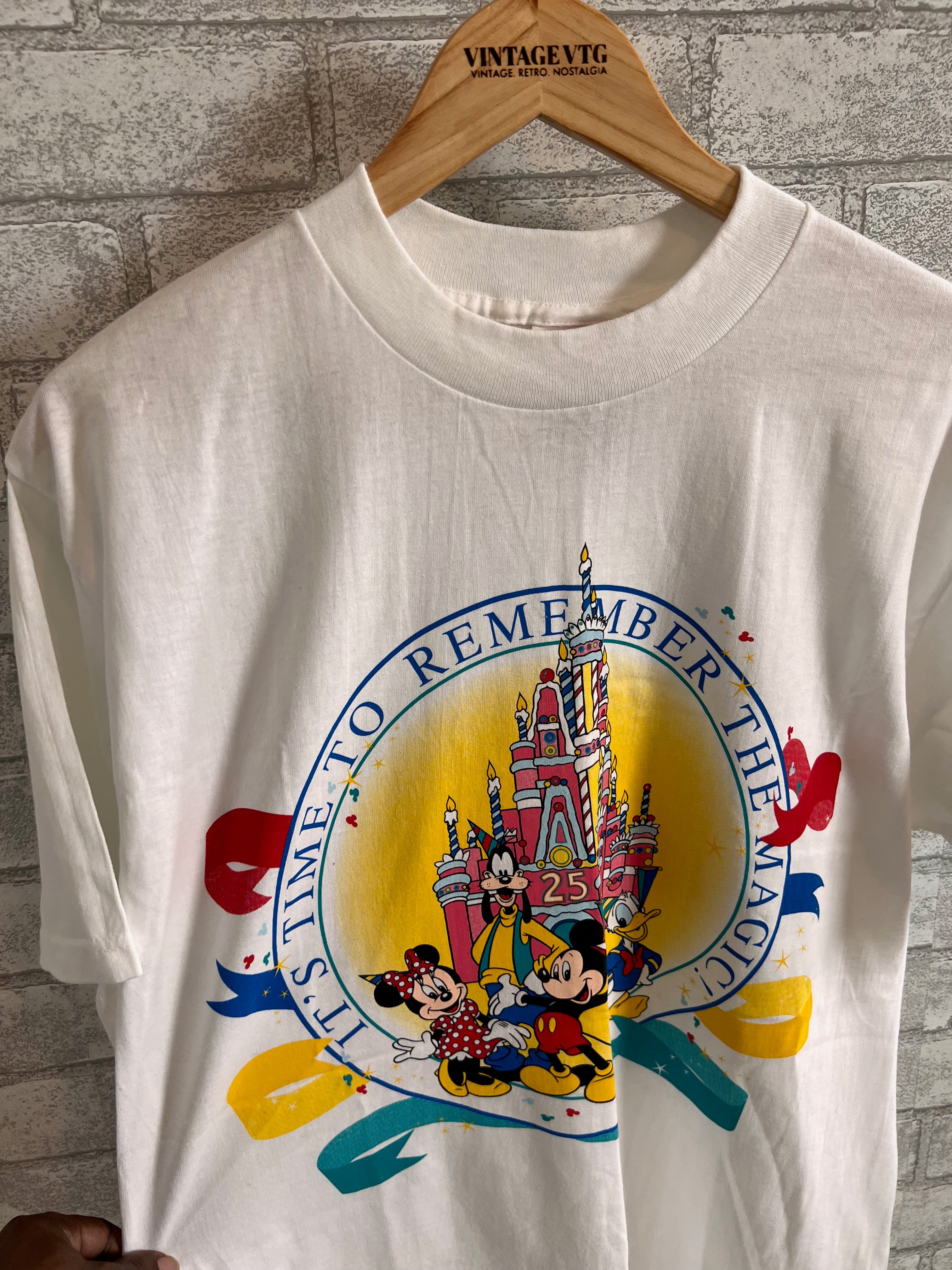 Vintage 90s Disney World 25th Anniversary T-shirt. New without tag