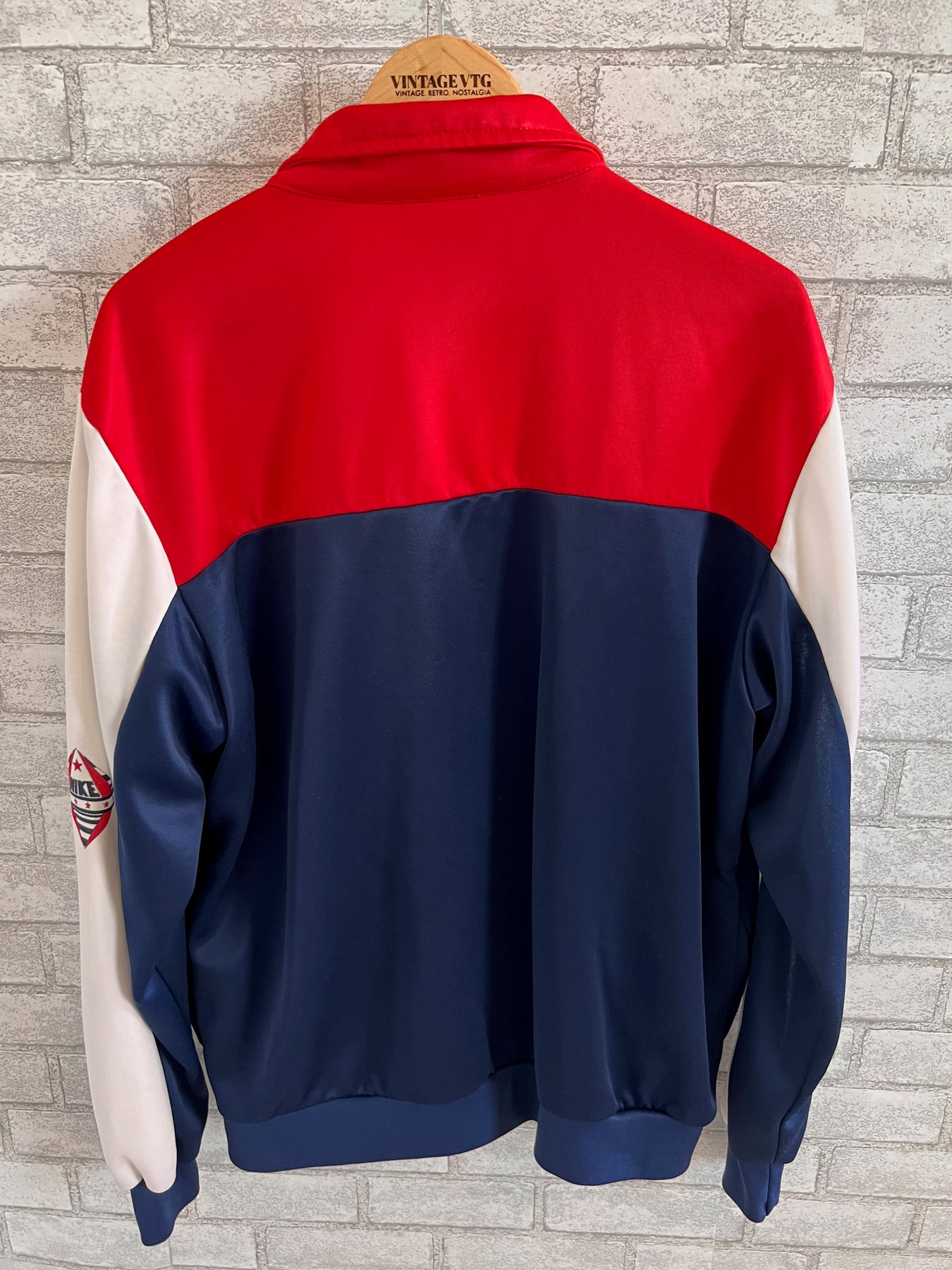 Vintage 80s - 90s OG Nike Vintage Track jacket. XL