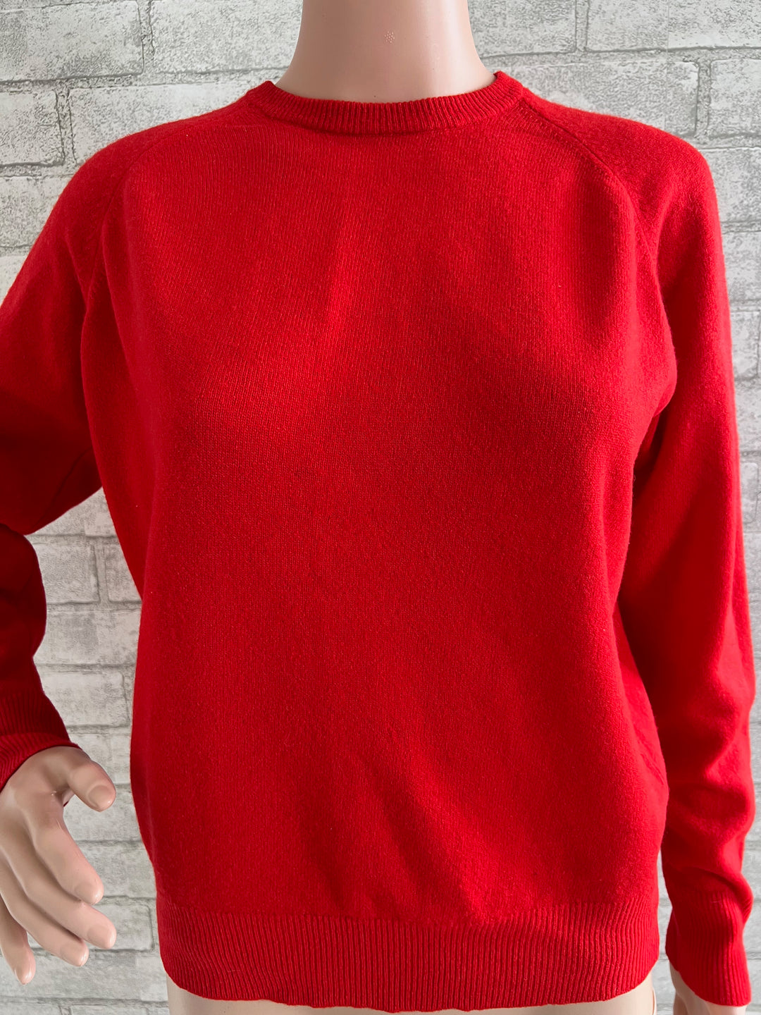 Vintage Women's Red Cashmere Sweater