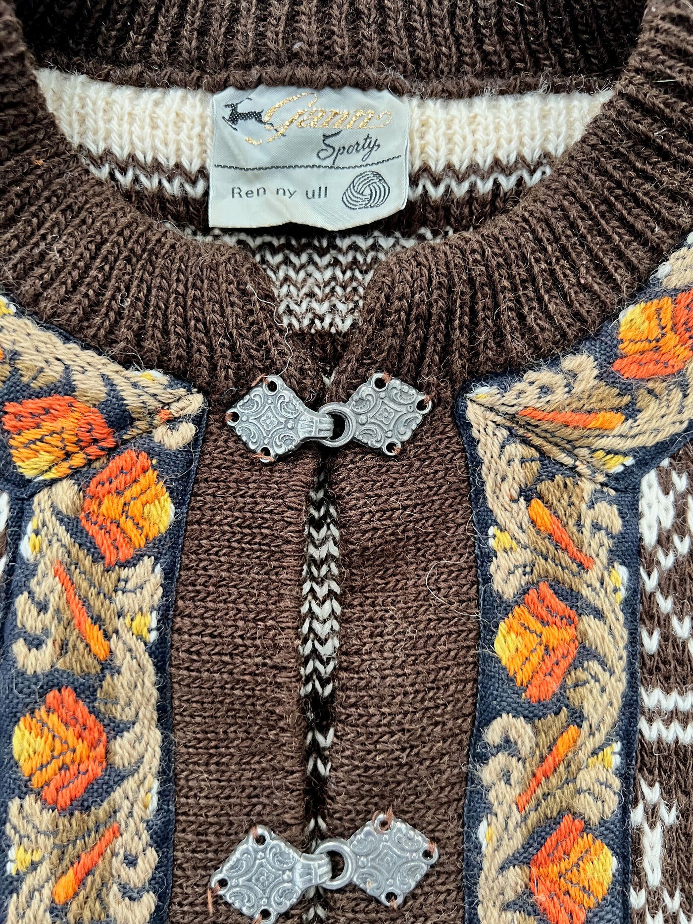Vintage Women's Brown Gann Sporty Sweater