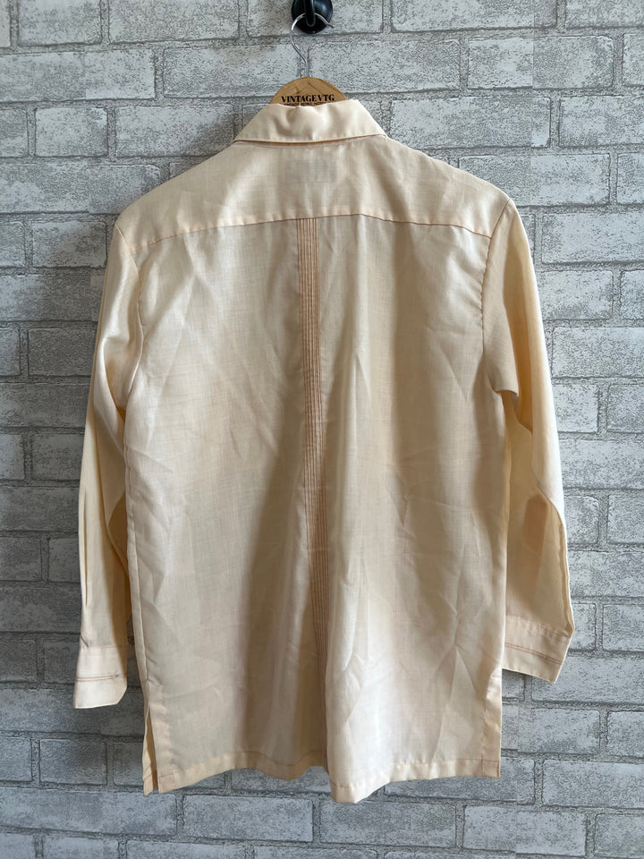 Vintage Oscar de la Renta Mens Long Sleeve Guayabera Shirt. Peach color