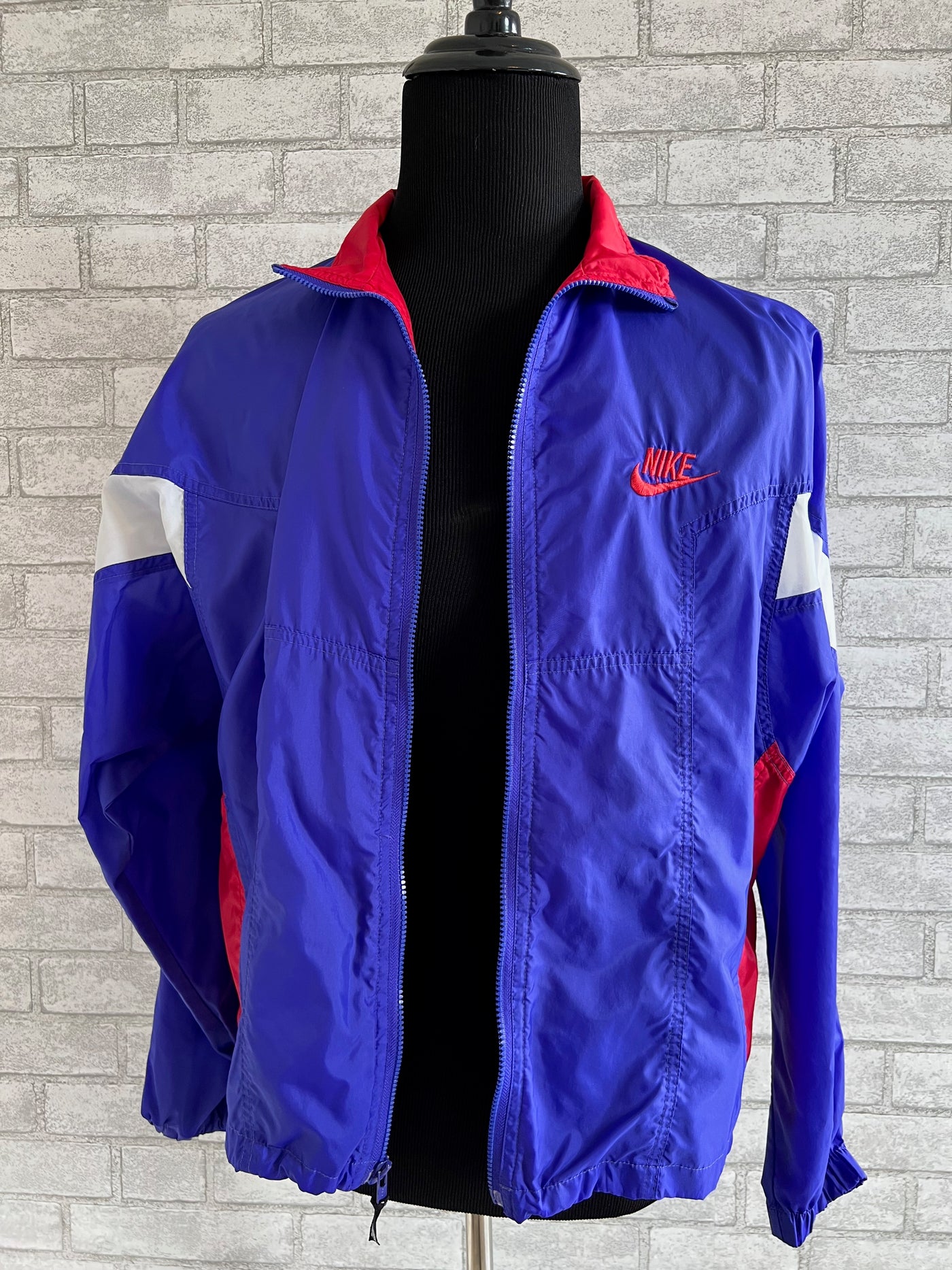 Vintage 90's Nike Windbreaker