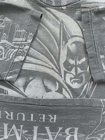 Vintage Batman Returns 1991 movie all over print T-shirt. Medium