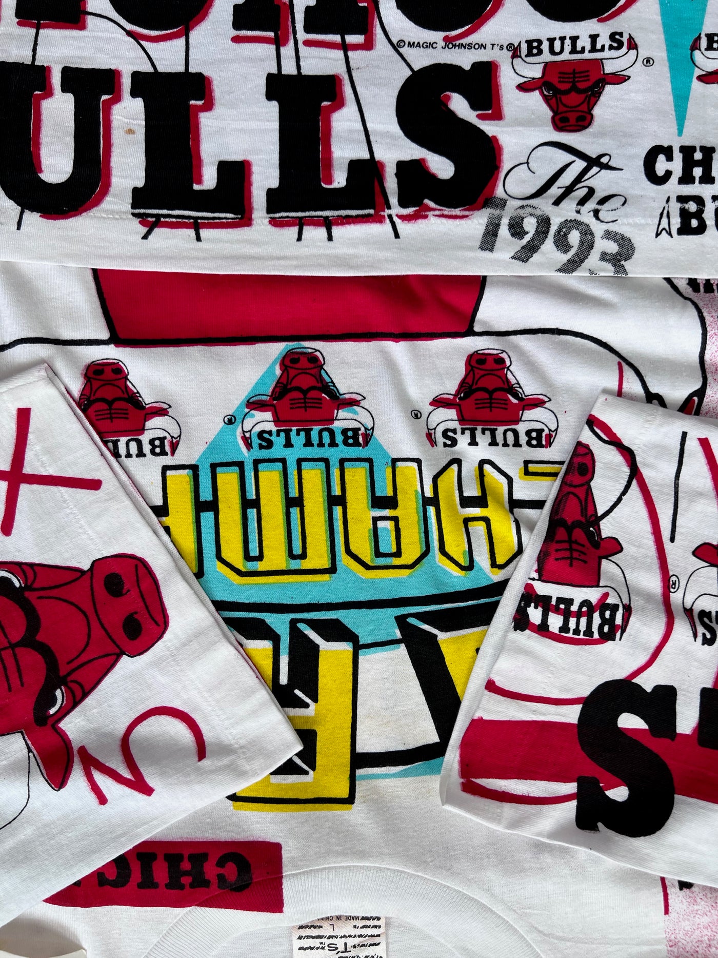 Vintage Chicago bulls Shirt 1993 NBA World Champs Bulls All Over Print T-Shirt