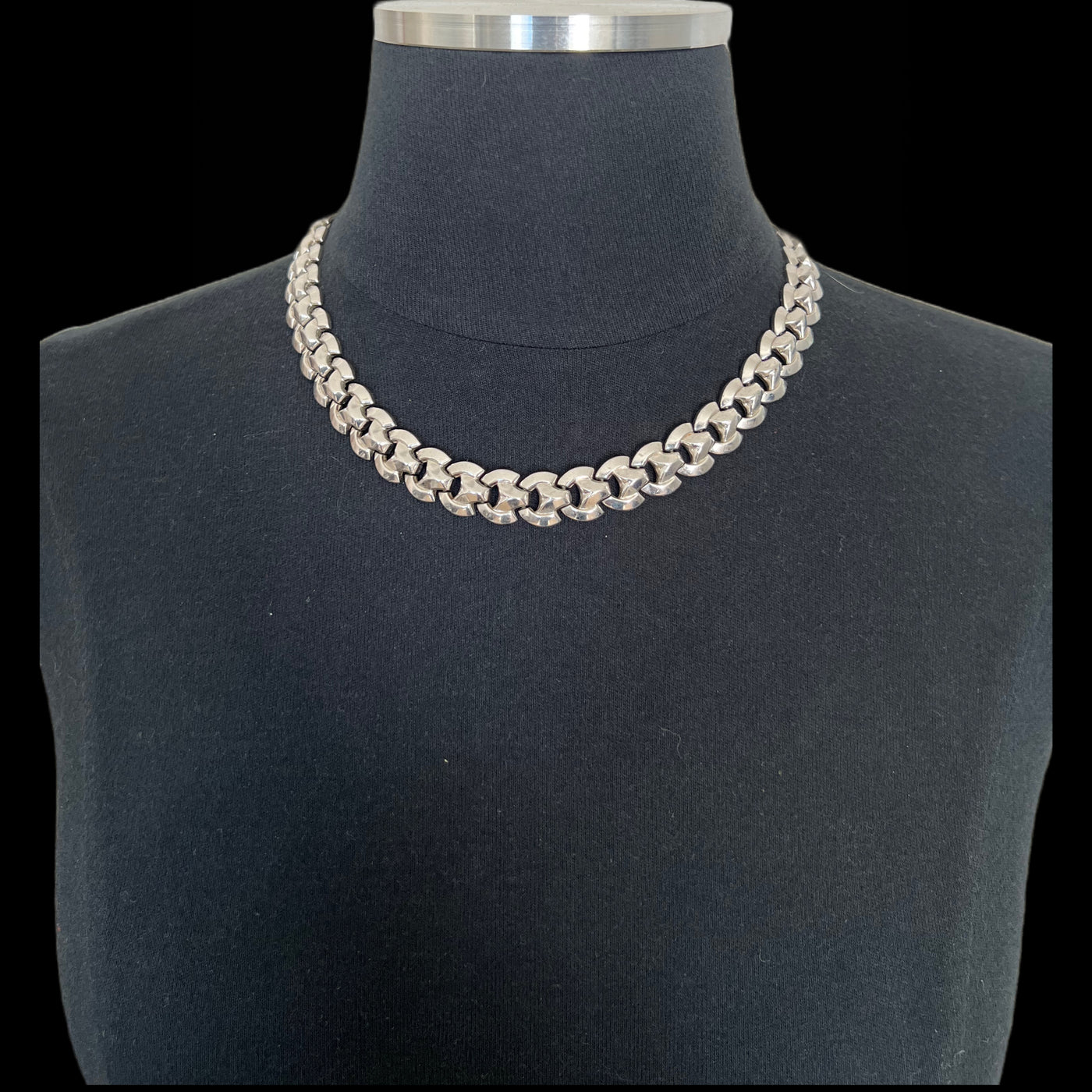 Vintage Trifari Silver Tone Necklace