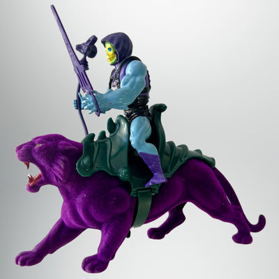 Vintage 1980s MOTU Battle Armor Skeletor and Panthor Action Figure