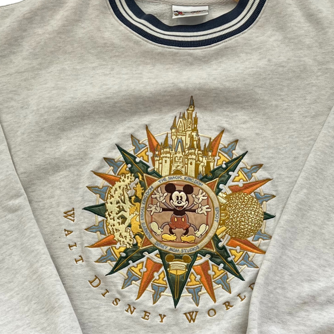 Rare vintage Walt Disney World Tour Embroidered Grey Crew Neck Sweater XL