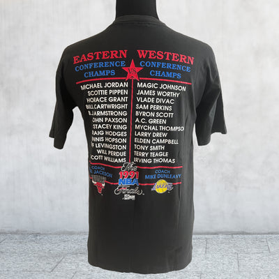 Vintage 1991 NBA Finals Bulls Vs Lakers Michael Jordan and Magic Johnson T-Shirt. Large Back view