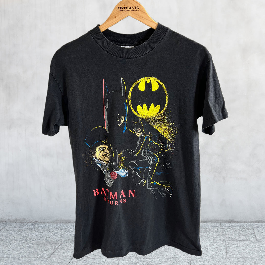 Vintage 1991 Batman Returns movie T-shirt. Shirt front view