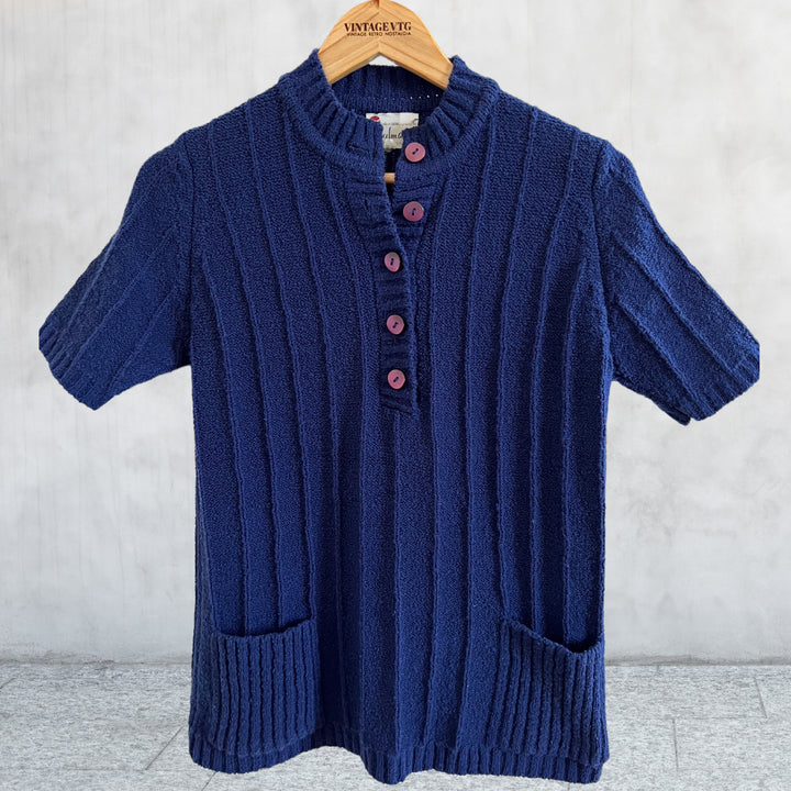 Vintage Women's Winkelman's blue short sleeve sweater