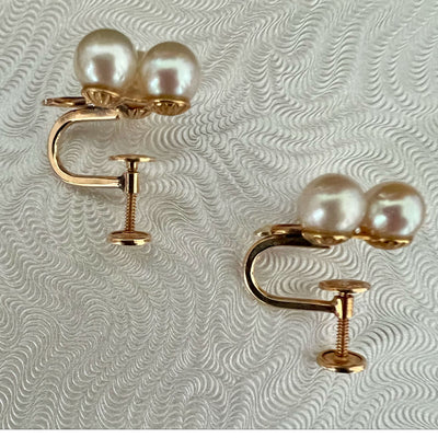 Vintage 14Kt Gold Triple Pearl Screw back Earrings 4.1g