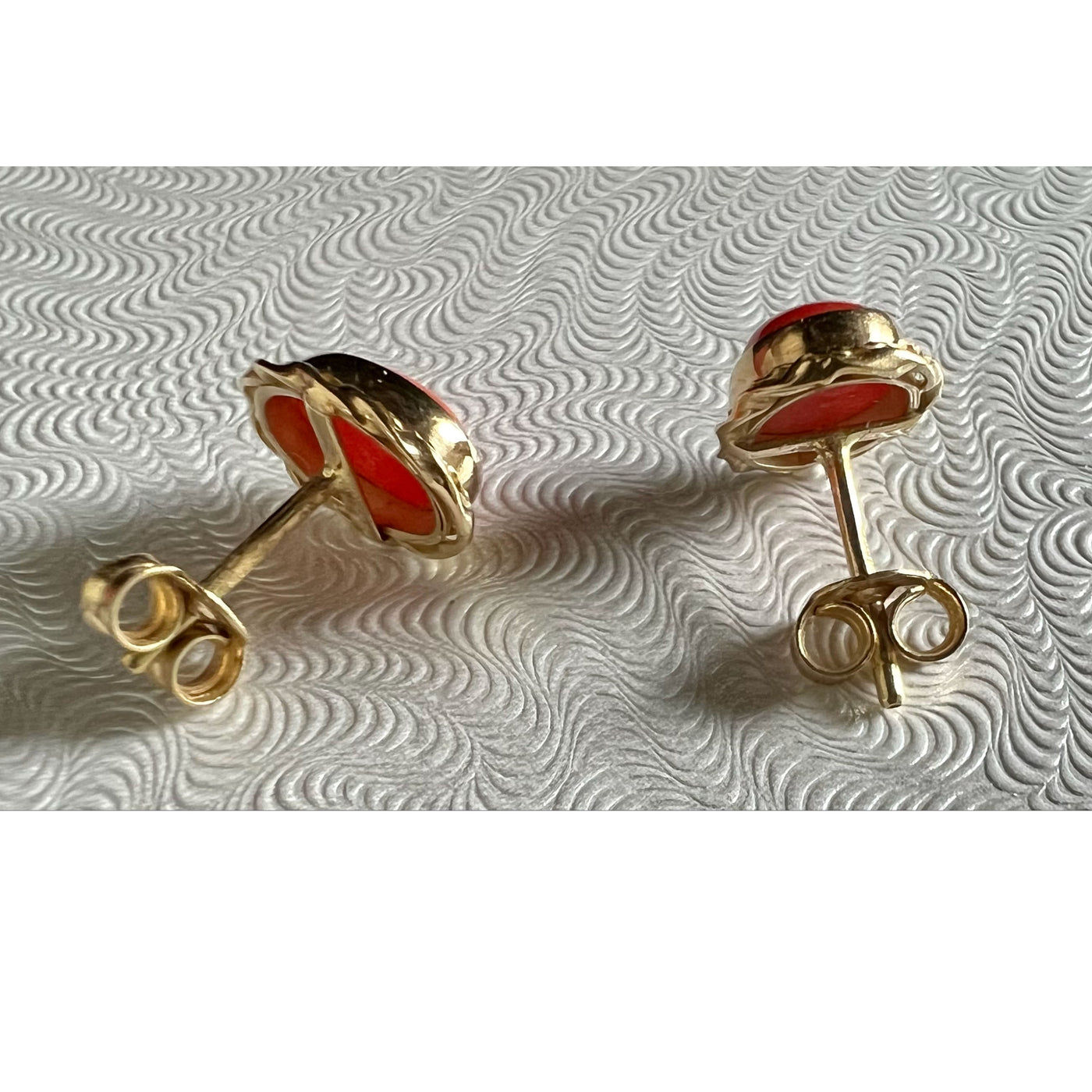 Vintage 18K Gold Coral Stud Earrings (EU 750 gold engrave)