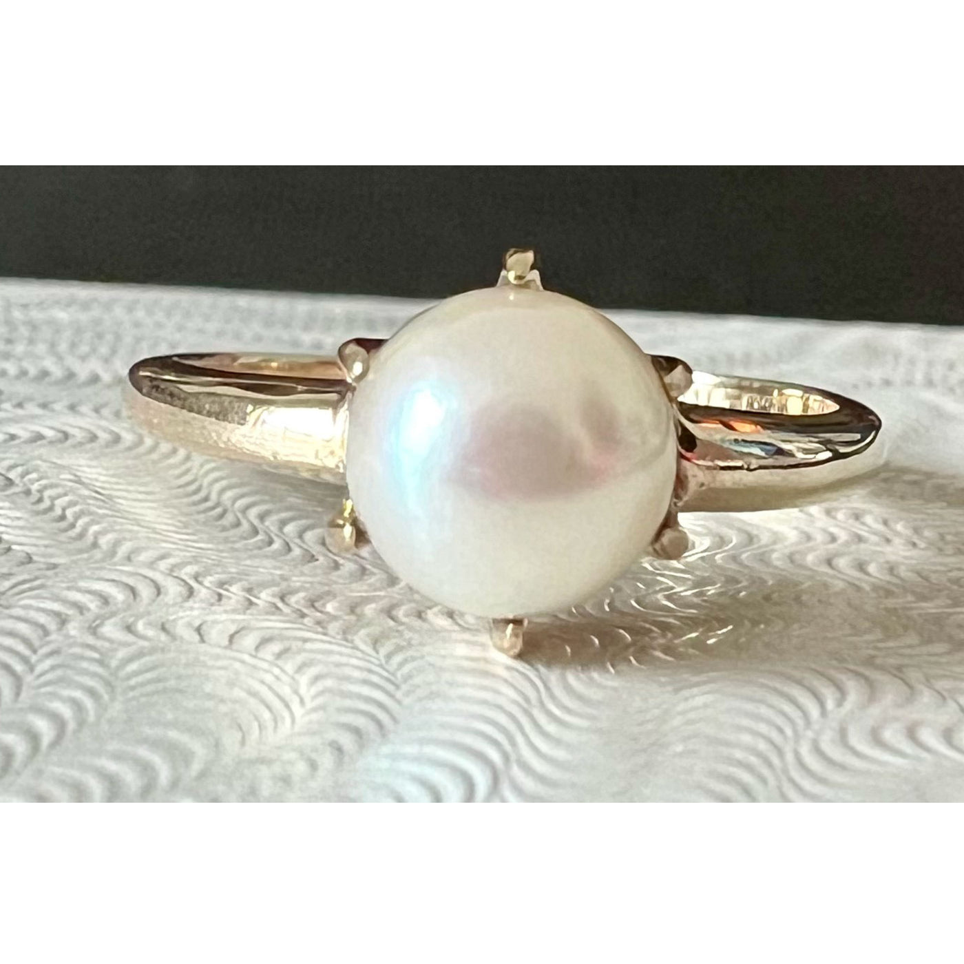 Vintage 10K Yellow Gold Cultured Pearl Solitaire Ring