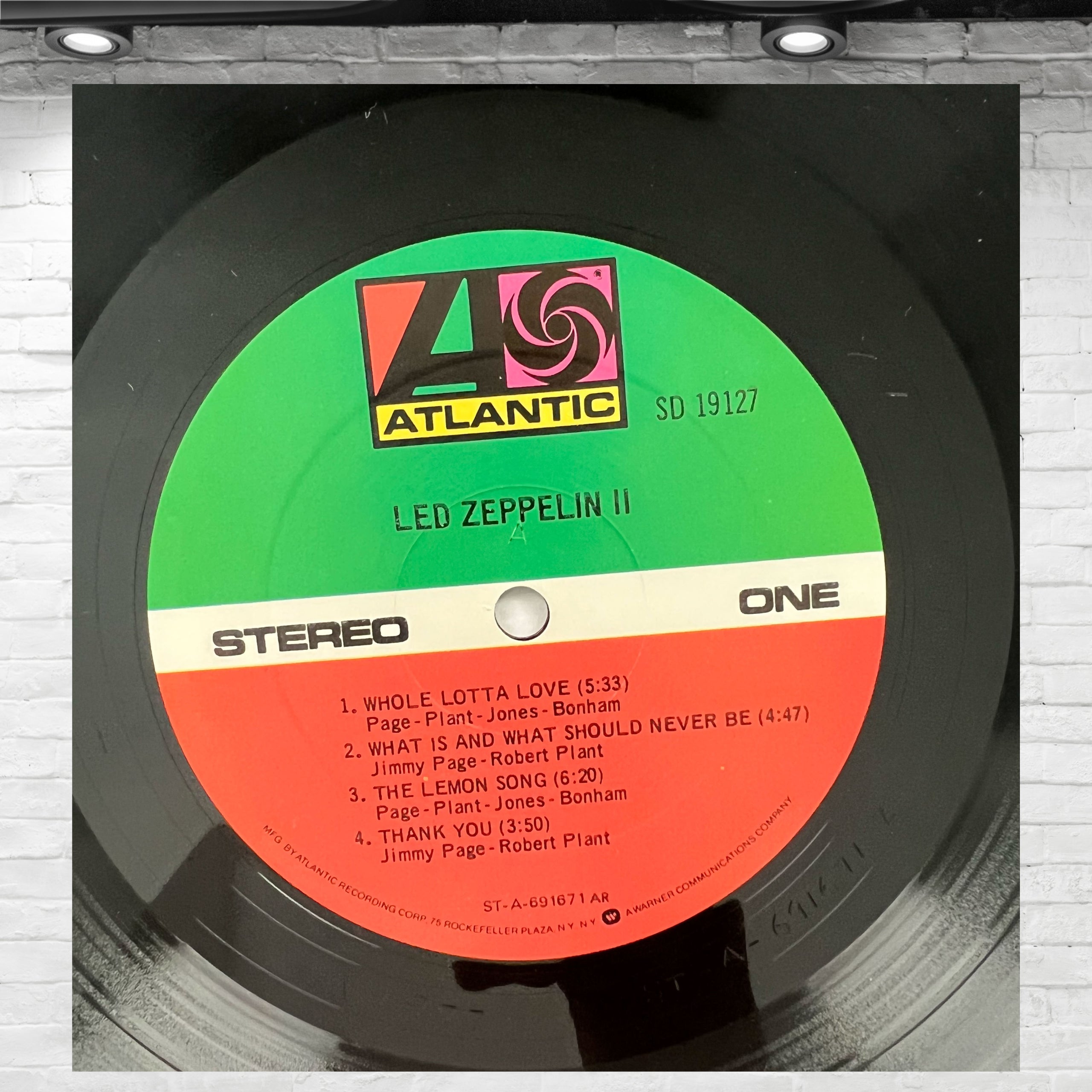 Vintage Original Led Zeppelin II Vinyl LP Atlantic SD 19127
