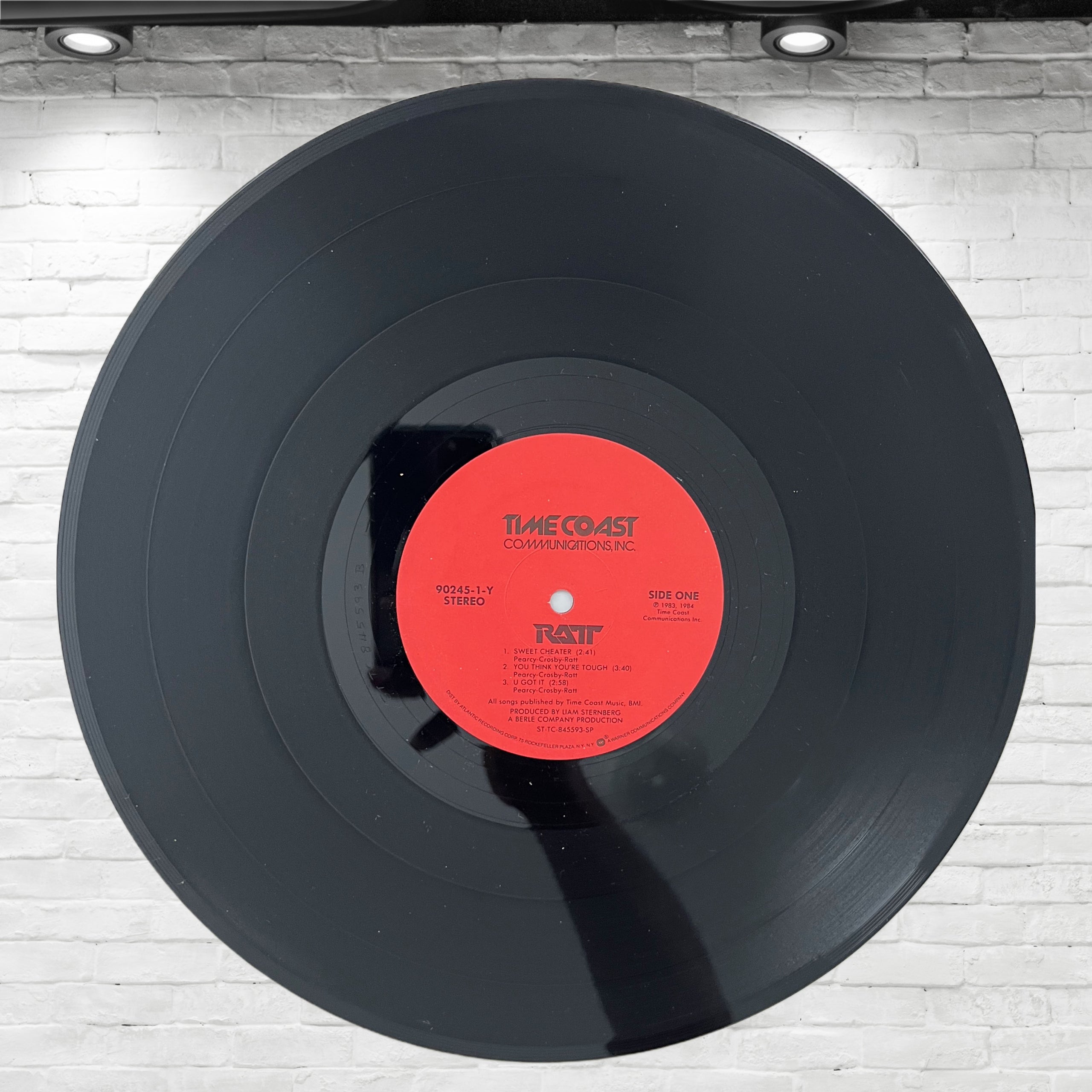 Vintage Original RATT Self-Titled 1984 Vinyl Album – Vintage VTG